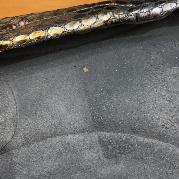 Stuart Weitzman Iridescent Snake Print Flats 7.5 - Picture 15 of 15